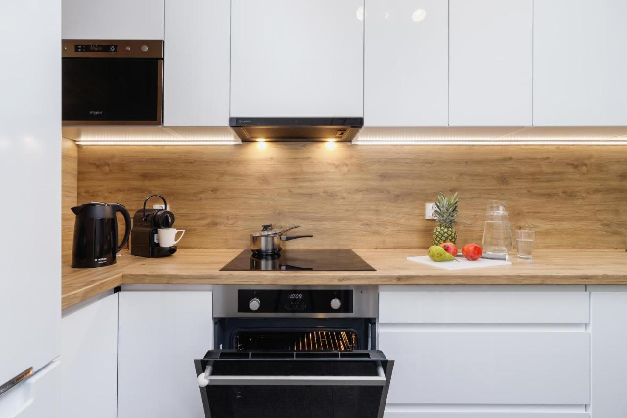 W Parku Lotnikow Apartments Tauron Arena By Noclegi Renters คราคูฟ ภายนอก รูปภาพ